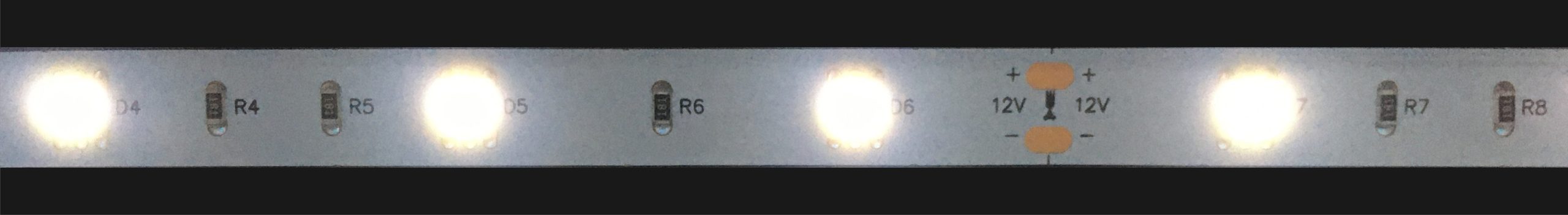 No,28 | Tecoテープ30 昼白色 6800k | 明るさ：329lux　消費電力：3.12W | 500㎜：15球で計測